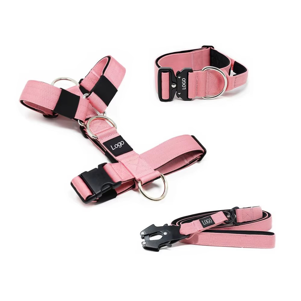 Customized Heavy Metal Dog Harness Set Luxury Fashion Simple Nylon Pet Chest Strap Neoprene Dog Leash Chain Wholesale