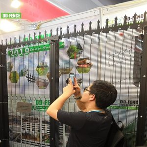 Giá Rẻ Giá PVC Tráng Bền Hàn 358 Chống Leo Lên Cao An Ninh Kim Loại Sắt Thép Dây Lưới Hàng Rào Với Hàng Đầu Gai - Product Image 4