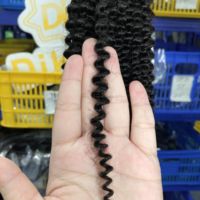 Cheveux indiens naturels non traités à 100 % pour tresses bohèmes, cheveux crépus bouclés en vrac, prix de gros
