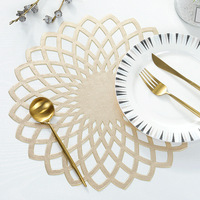 Nouveau Set de Table Moderne Simple en PVC Creux, Antidérapant, Imperméable, Jetable et Isolant Thermique pour Hôtels de Luxe