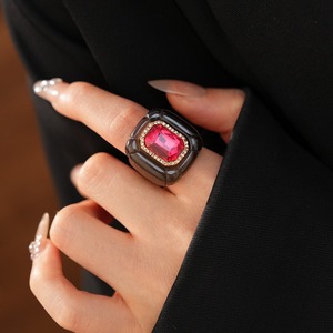 Cincin Jari Resin Vintage Berhiaskan Batu Rhinestone Bentuk Persegi Cincin Akrilik Warna-warni Populer untuk Wanita - Product Image 3