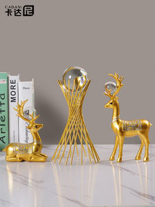 ตู้วางทีวีสไตล์ศิลปะพื้นบ้านลายกวางนำโชค งานเรซิ่นสร้างสรรค์ ชั้นวางไวน์ สำหรับตกแต่งบ้าน ห้องนั่งเล่น ของขวัญขึ้นบ้านใหม่ - Product Image 4