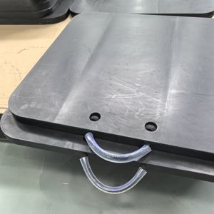 Plaques de support pour grue à usage intensif, capacité de charge ultra-élevée, forme personnalisée, antidérapantes, texturées, en plastique traité CNC - Product Image 3