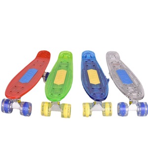 Mini Skateboard 22 Inch Transparent <b>Pc</b> Four Wheeled With Led Light For Kids Age 0 To 24 Months Unisex - Product Image 1