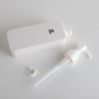Vide 150ml 5oz Unique mur épais forme carrée bouteilles de pompe à lotion en plastique blanc conteneur cosmétique
