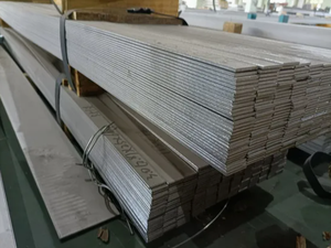 Barra Cuadrada/Plana de Aluminio Extruido, Fabricante Chino, Barra Plana de Acero St52 Q355b 60*40, Utilizada como Rieles para Grúas - Product Image 6