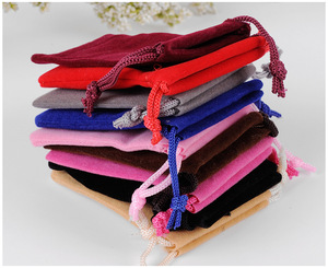 Pochette Personnalisée en Velours avec Cordon de Serrage pour Bijoux et Cosmétiques Petit Sac de Rangement - Product Image 6