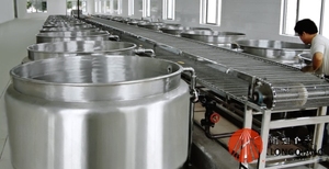 Pentola a doppia giacca in acciaio inossidabile con <span class=keywords><strong>riscaldamento</strong></span> inclinabile fornello industriale elettrico <span class=keywords><strong>per</strong></span> alimenti con rivestimento a vapore <span class=keywords><strong>bollitore</strong></span> nuovo - Product Image 4