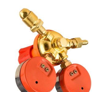 Régulateur de pression de gaz GPL de haute qualité avec deux manomètres et deux étages pour la sécurité des bouteilles de GPL - Product Image 6