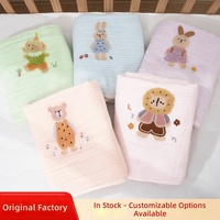 Serviette de bain rayée pour bébé avec applique brodée, douce pour la peau, couverture de bain pour enfants, équipement de natation, commandes en gros
