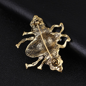 Spilla Vintage a Forma di Ape con Perle, Elegante Broche a Forma di Insetto per Matrimoni, Fidanzamenti o Regalo, Tecnologia Placcata - Product Image 5