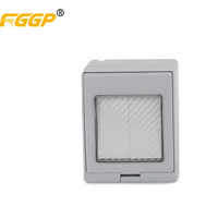 Interruptor de 1 Canal con Protección IP55/IP66, Enchufe de Pared de Plástico para Exteriores, 250V 13A, Resistente a la Intemperie, Autotransferencia de Corriente, Puertos USB, Uso Residencial