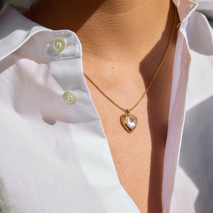 Collar con Colgante de Acero Inoxidable en Forma de Corazón con Engaste de Zirconia Redonda para Regalo - Product Image 3