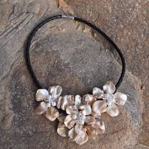 Mère de <span class=keywords><strong>collier</strong></span> rétro coquille sculptée à la main est venu pendentif cupidon coquille <span class=keywords><strong>collier</strong></span> paua coquille <span class=keywords><strong>collier</strong></span> - Product Image 5