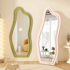 Miroir de maquillage 3mm avec lumière LED Miroir de salon de beauté LED Tube de brillant à lèvres en aluminium Logo OEM moderne en forme d'ours - Product Image 3