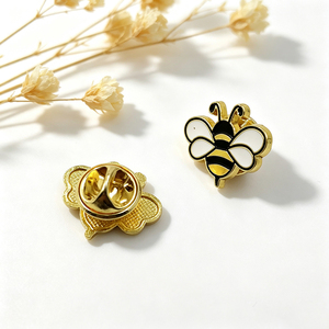 Broche en émail dur, abeille mignonne, plaquée or, en alliage de zinc, broche personnalisée en forme d'insecte pour sac à dos, chapeau, veste, vente en gros - Product Image 1