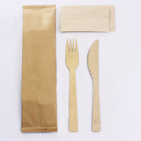 Ensemble de couverts jetables modernes et écologiques de six pièces vaisselle en bambou avec couteau en plastique cuillère fourchette pour les fêtes de famille