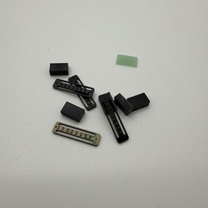 Aislante Negro de Alta Precisión, Material PET, Adhesivo de una Cara para Aplicaciones de Alto Voltaje - Product Image 3