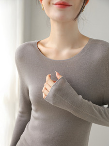 Maglione Base Interno Autunnale per Donna in Pura Lana 100%, Senza Cuciture, Aderente, Stile Coreano, Colore Lime - Product Image 5