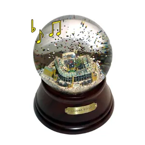 Personnalisé 100mm 120mm Souvenirs Ornement Boule De Neige Cadeau Collection De Globes De Neige Baseball Football Stade Boule À Neige