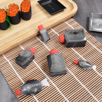 Sunzza Mini récipient alimentaire jetable en plastique PE poisson/bouteille carrée de sauce soja japonaise avec couvercle