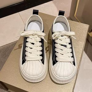 Scarpe bianche piccole con testa a conchiglia suole spesse femminili nuove scarpe da tavola casual per aumentare la SIZE35-40 delle scarpe sportive - Product Image 4