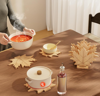 Sous-plats en bambou réutilisables écologiques personnalisés, grands sous-plats résistants à la chaleur, ensemble de sous-plats, design feuille d'érable pour table à manger