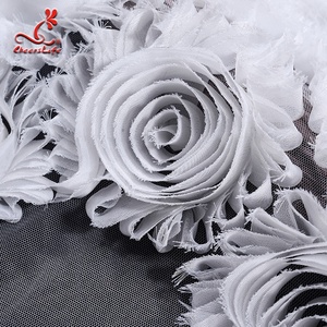 Tessuto in Pizzo Ricamato 3D con Rose Bianche OEKO-TEXT del Guangdong, in Poliestere, <span class=keywords><strong>Tulle</strong></span> e Rete per Abiti da Sposa - Product Image 3