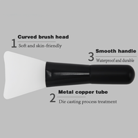 Petit pinceau plat en silicone pour le maquillage du visage, application de fond de teint, pinceau à masque en silicone à manche court