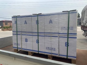 Kits de Aislamiento de Espuma en Aerosol de Celda Cerrada Portátiles de 600 pies, 300 pies y 200 pies para Paredes y Techos - Product Image 2