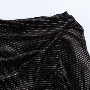 Ropa de mujer 2024 nueva moda Culottes de <span class=keywords><strong>terciopelo</strong></span> brillante Retro de cintura alta Casual Street Women's Mini Shorts - Product Image 4