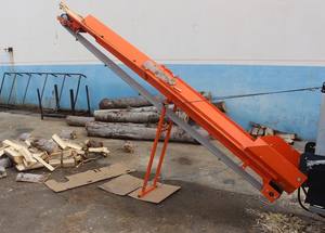 Schwerlast-Holztransportband mit Elektromotor und 5/7m Länge, Holzbearbeitungsmaschine, Brennholztransportband für die Forstwirtschaft - Product Image 5