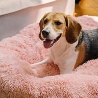 Vente en gros de lits ronds moelleux en forme de beignet pour chat lit doux et long en peluche pour chien de compagnie produits pour animaux de compagnie coussin tapis pour chat canapé de couchage profond