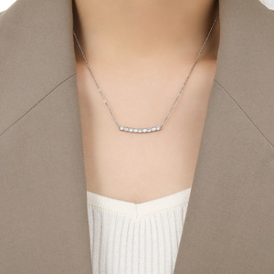 Acier inoxydable Plaqué or 18 carats Pendentif en diamant et zircon cubique en nid d'abeille Colliers pour femmes Bijoux hypoallergéniques - Product Image 3