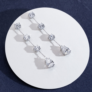 Pendientes de diamantes con forma de pera y redonda en oro amarillo de 18 quilates Messi Jewelry MSE-848 para mujer - Product Image 1