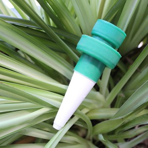 Système d'irrigation <span class=keywords><strong>goutte</strong></span> à <span class=keywords><strong>goutte</strong></span> en céramique dispositif d'infiltration d'eau automatique pointes d'<span class=keywords><strong>arrosage</strong></span> automatique pour bouteilles en plastique - Product Image 4