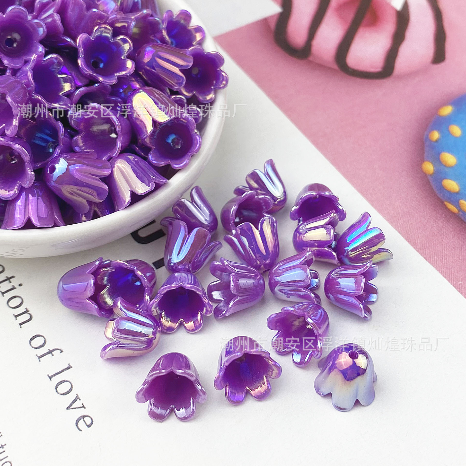 67 Campanule violet foncé couleur unie