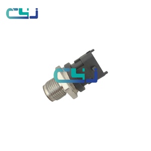 เซ็นเซอร์แรงดันคอมมอนเรลเครื่องยนต์ 6D107 QSB6.7 รุ่น 6754-72-1212 6754721212 สำหรับอะไหล่รถขุดโคมัตสุ PC200-8 เซ็นเซอร์แรงดันน้ำมันเชื้อเพลิง - Product Image 2