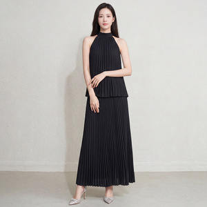 Ensemble plissé décontracté PY pour femme : Haut élégant sans manches à col halter et jupe longue à jambes larges – Vêtements deux pièces en gros - Product Image 4