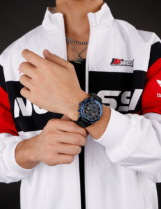 NAVIFORCE 8071 Montre à quartz étanche avec calendrier lumineux Montre d'affaires avec bracelet en acier inoxydable Montre pour hommes - Product Image 5