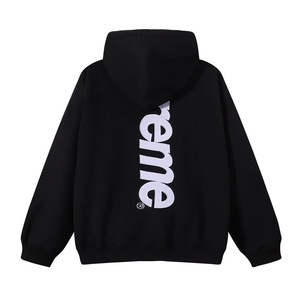 Nouvel ensemble tendance de sweat-shirt à capuche et pantalon amples brodés au dos pour hommes et femmes - Product Image 1