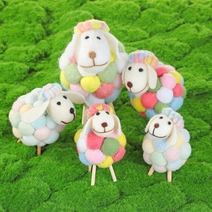Peluche créative au design moderne en forme de mouton, idéale pour la décoration de salon ou de meuble TV, cadeau toutes saisons, fabriquée en Chine - Product Image 4