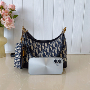 Sac cabas pour femme modèle 2025. Avec des motifs géométriques. Sac à main de luxe de créateur. - Product Image 3