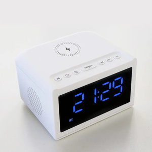 Réveil numérique LED de chevet 2023 avec chargeur sans fil 10W pour téléphone <span class=keywords><strong>portable</strong></span>, étanche IPX5, son surround 5D, TF, Aux, FM, USB - Product Image 1