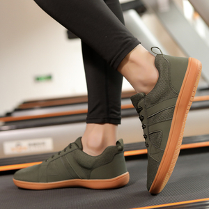 Chaussures de marche confortables pour hommes, blanches, en maille, à lacets, antidérapantes, grande taille, avec protection des orteils larges, tendance printemps, vente en gros - Product Image 2