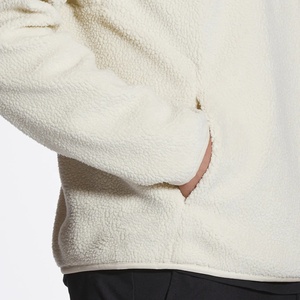 <span class=keywords><strong>Sweat</strong></span>-shirt en molleton <span class=keywords><strong>Sherpa</strong></span> unisexe à fermeture éclair <span class=keywords><strong>1</strong></span>/<span class=keywords><strong>2</strong></span> Tissu tissé en polyester recyclé Col à capuche Style de rue Trim Fit Vente à chaud - Product Image 4