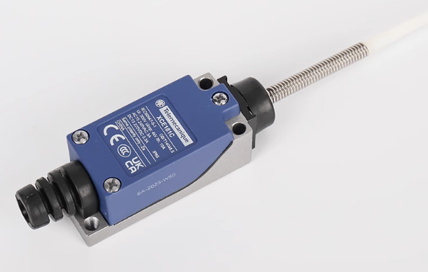 Nouvelle tige de commande à ressort XCE181C avec extrémité en plastique