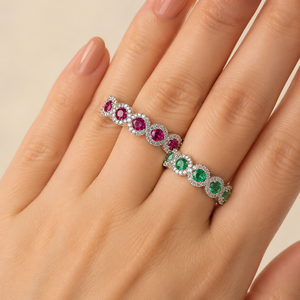 Anello con Design a Linea di Rubini Color Smeraldo, Stile Elegante per Donne - Product Image 2