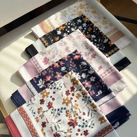 Hijab en voile de coton japonais OEM&ODM, 45 pouces, carré, respirant, avec motifs imprimés de style malaisien Bali
