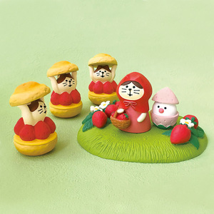 Japanese Style Zakka Cat Figurine Strawberry Tart Miniature Resin Ornament Home Desktop Car Decoration Artistic Craft Gift - Product Image 2